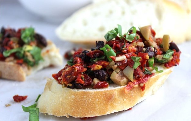 Olive and Sun-Dried Tomato Tapenade